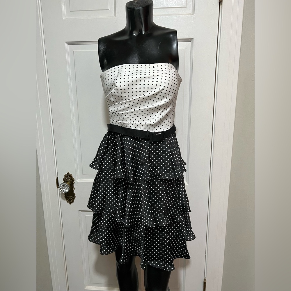 NEW White House‎ Black Market Polka Dot Strapless Dress Womens Size 00